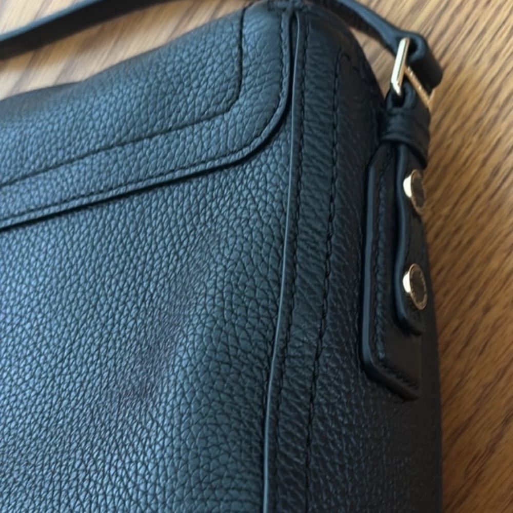 MARC JACOBS Mini Messenger Crossbody - Picture 5 of 6